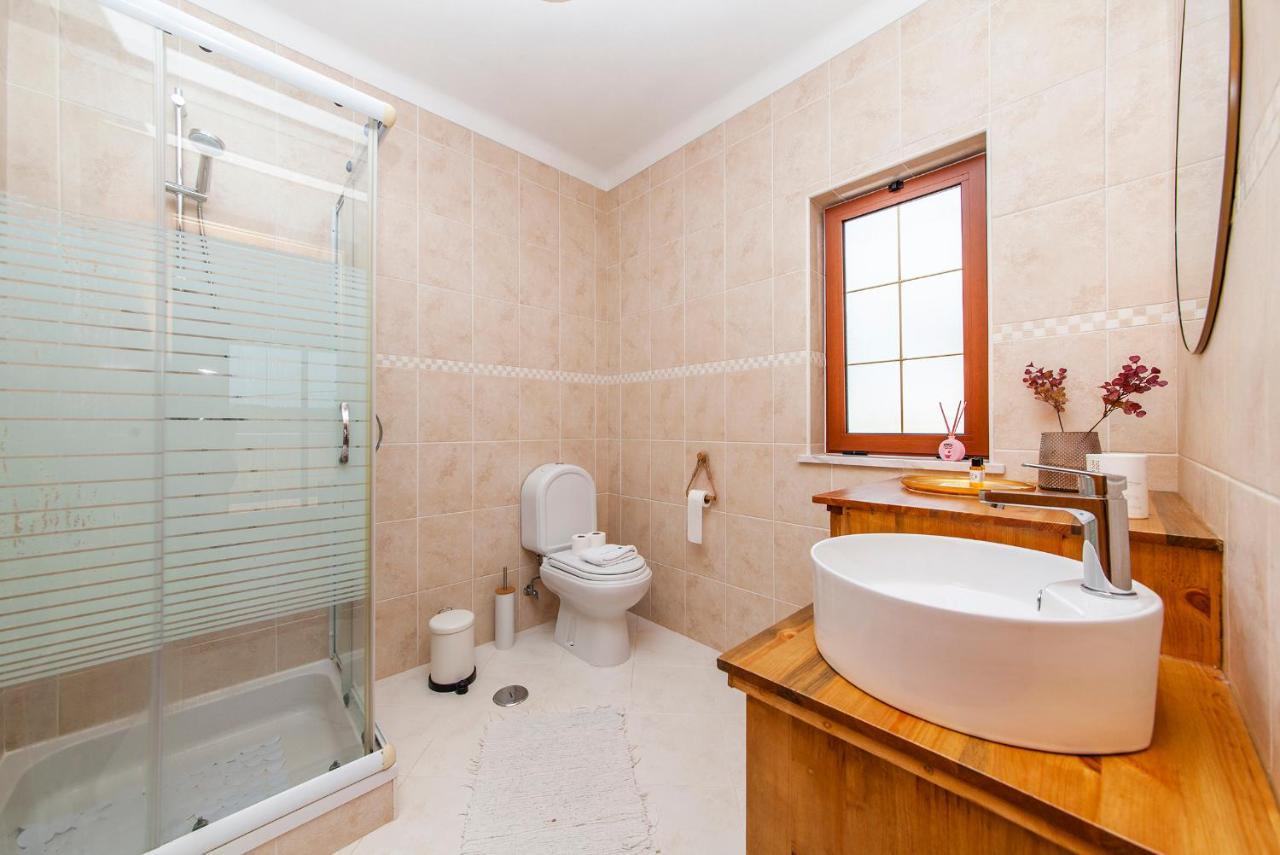 A56 - Westway Rossio Holiday Place Luz Exterior foto